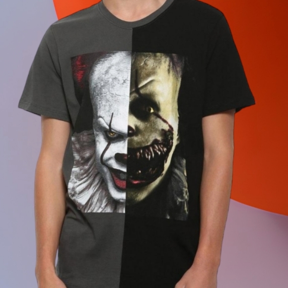IT - XS Chapter Two Pennywise Split T-Shirt - Picture 1 of 9